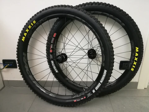 RACE FACE ARC 30 Offset Wheelset